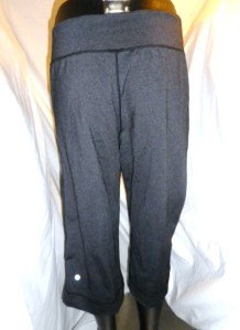 IMGP8064 Lululemon Charcoal Grey Heather Crop Capri Pants Front Pockets Waist Drawstring 543